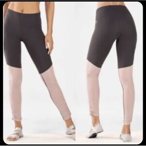 Fabletics Leggings Womens XS Grey Pink Colorblock Ruched Stirrup Yoga Activewear